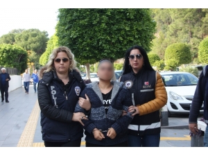 Antalya’da Kanlı İnfazın Katil Zanlısı Ve Azmettiricisi Eş Adliyeye Çıkartıldı