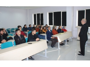 Defterdar Zekeriya Keleş İibf’de Öğrencilerle Bir Araya Geldi