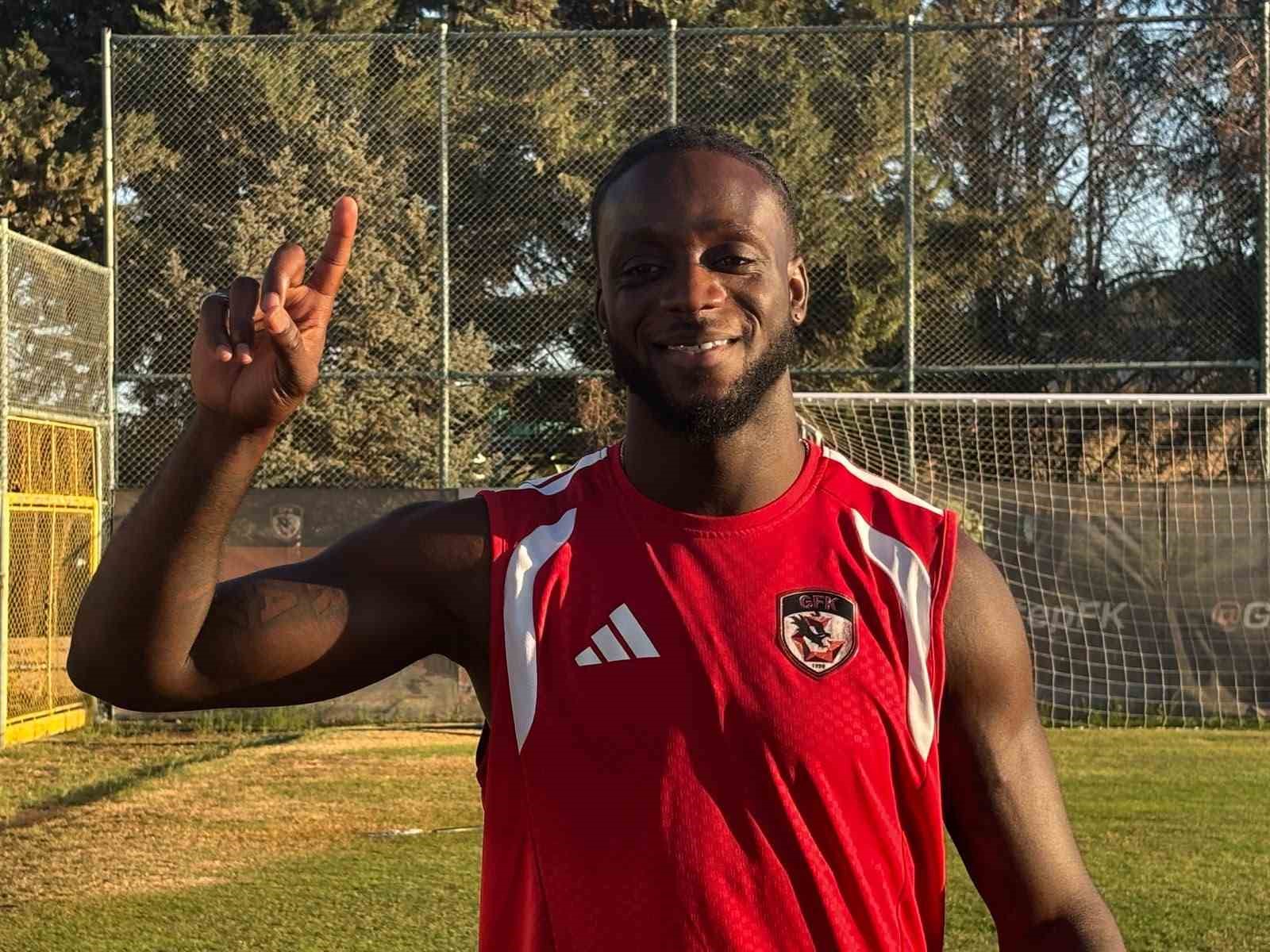 myenty-abena-fenerbahce-maci-onemliydi-ama-kocaelispor-maci-daha-onemli