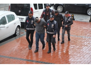 Her Yerde Aranan Suç Makinesi Sahte Kimlikle Yakalandı