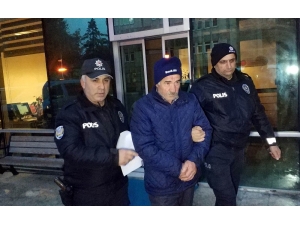 Eşini Kaynar Suyla Yakan Koca Bu Kez Tutuklandı