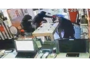 27 Saniyede Soyup Soğana Çevirmişlerdi, İstanbul’da Yakalandılar