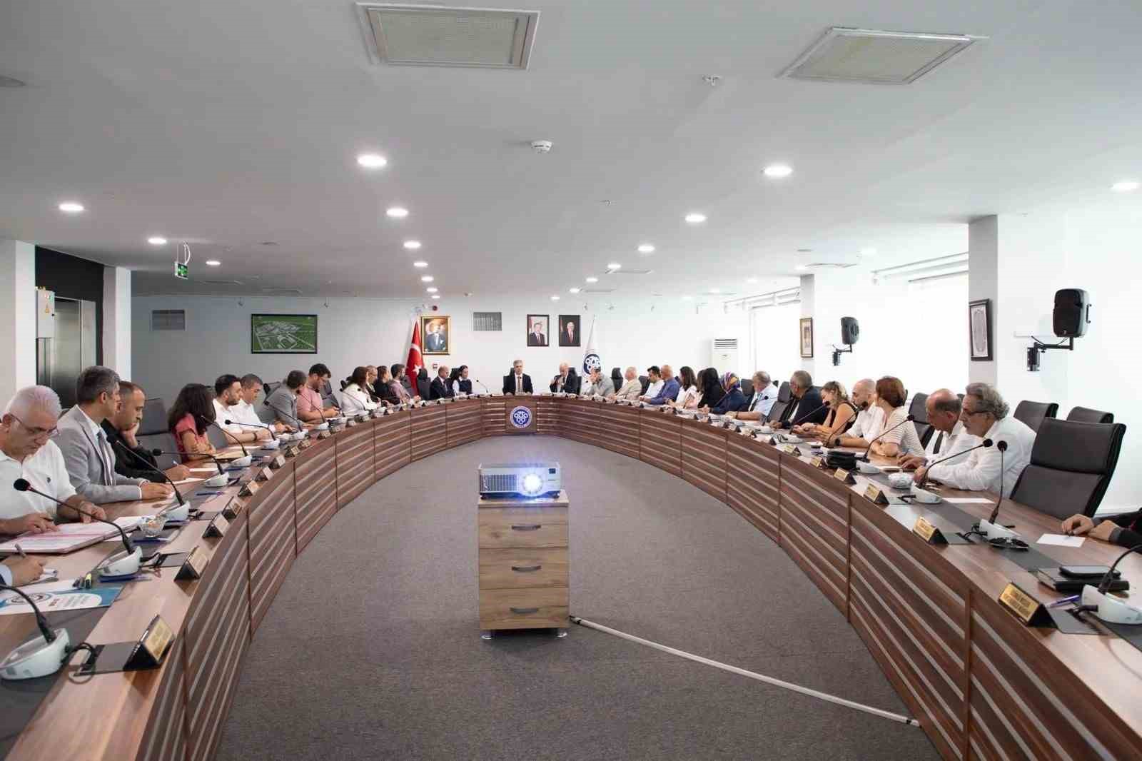 ebyu-senato-ve-yonetim-kurulu-toplantisi-gerceklestirildi
