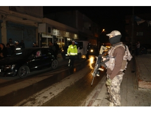 Adana’da Bin Polisle Asayiş Uygulaması