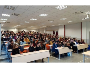 Üniversite De "Üreme Sağlığı" Paneli Düzenlendi