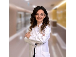 Beslenme Ve Diyet Uzmanı Derya Mergen: "Yemekten Yarım Saat Önce Su İçin"