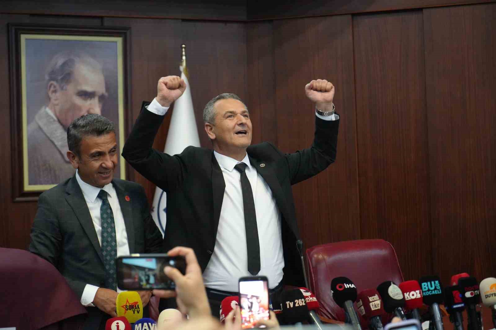izmit-belediyesi-baskan-vekili-lutfu-obuz-oldu