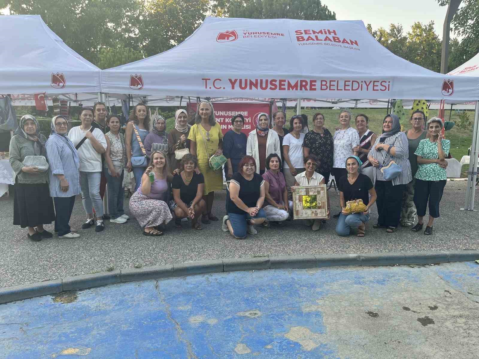 kadinlarin-el-emegi-urunleri-gece-pazarinda-satisa-cikti