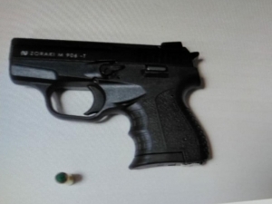 Balıkesir’de Polis 4 Silah Ele Geçirdi