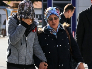 15 Yaşındaki Kayıp Kız Annesine Kavuştu