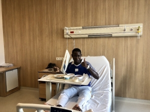 Yemek Borusu Kapandığı İçin Beslenemeyen Nijeryalı Hasta Türkiye’de Sağlığına Kavuştu