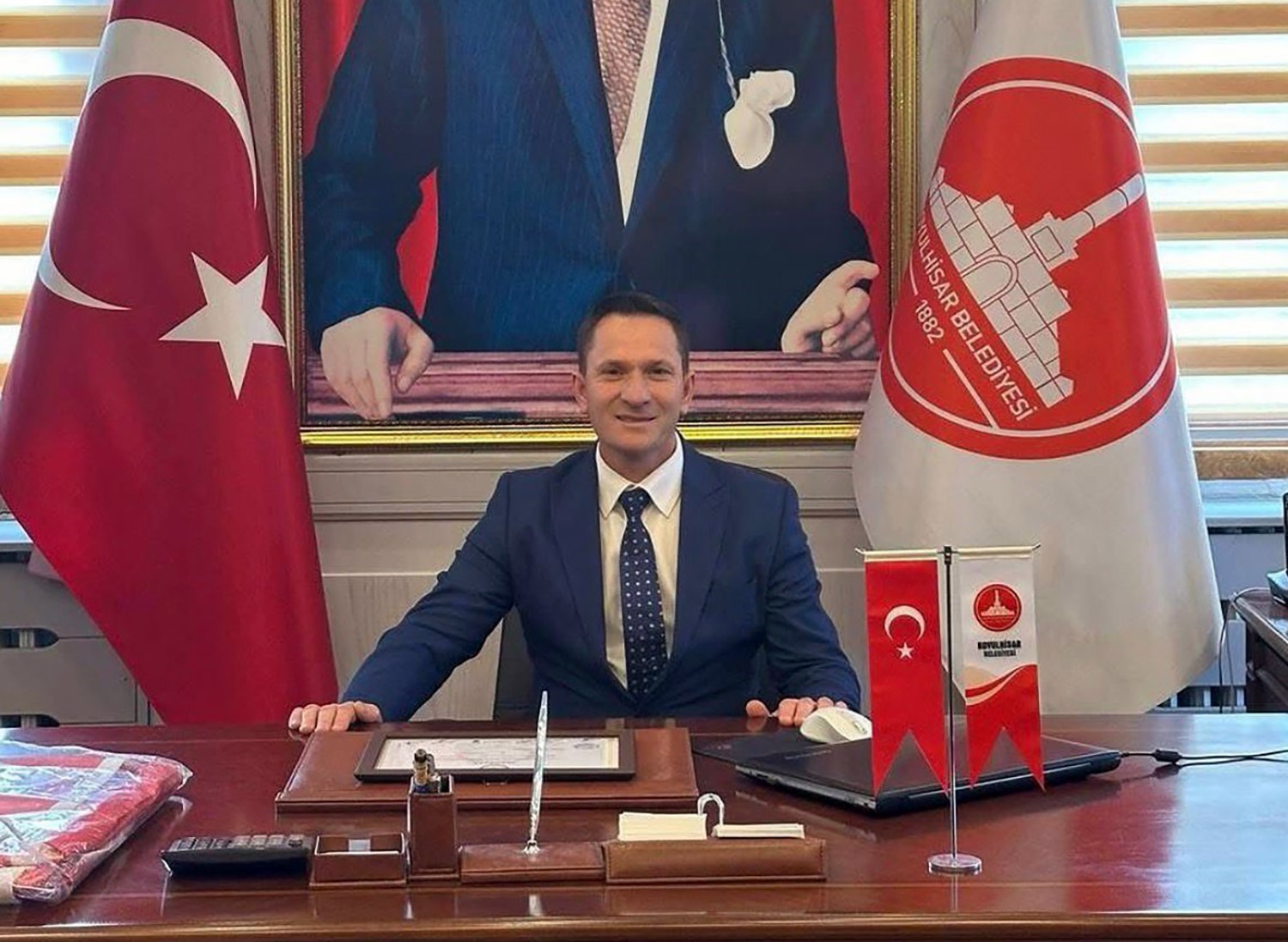 iyi-partili-koyulhisar-belediye-baskani-partisinden-istifa-etti