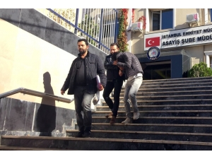Eyüpsultan’da Gündüz Vakti Televizyon Çalan Hırsızlar Önce Kameraya Sonra Polise Yakalandı