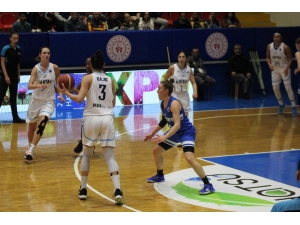 Hatay Büyükşehir Belediyespor, Grubu Lider Tamamladı