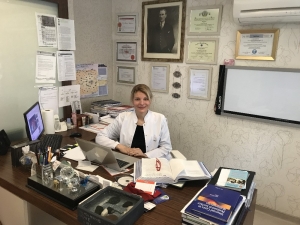 Prof. Dr. Emel Canbay: "Psödomiksoma Peritonei Hastalığında Tedavi Gecikirse Hastalığının Kontrolü De Güçleşebilir"