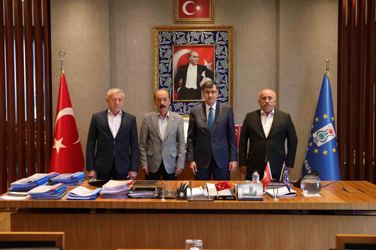 kutahya-da-yerel-yonetimlerden-30-agustos-zafer-bayrami-icin-is-birligi