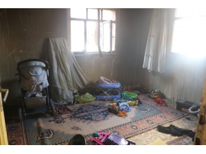 Sivas’ta 10 Kişilik Yabancı Uyruklu Ailenin Yaşadığı Ev Yandı