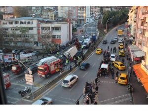 Kazaların Bitmediği Yokuşta Kamyon 6 Aracı Biçti: 2 Yaralı