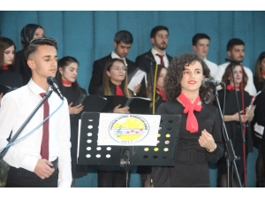 Hakkari Güzel Sanatlar Lisesinden Muhteşem Konser