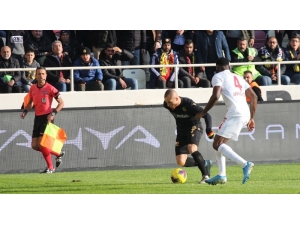 Süper Lig: Yeni Malatyaspor: 1 - Dg Sivasspor: 2 (İlk Yarı)