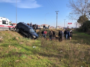 Sakarya’da Trafik Kazası: 2 Yaralı
