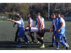 Bileği Kırılan Oyuncuya, İlginç Müdahale