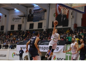 Türkiye Basketbol Ligi: Petkim Spor: 92 - 1881 Düzce Belediye: 68