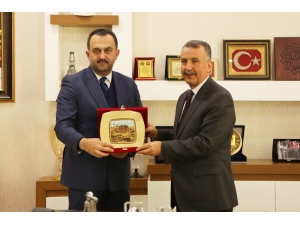 Ato Kuaförlük Ve Güzellik Meslek Standartlarının Yükseltilmesi İçin Harekete Geçti