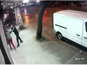 Erkek Arkadaşından Şiddet Gören Genç Kız Şikayetçi Olmadı