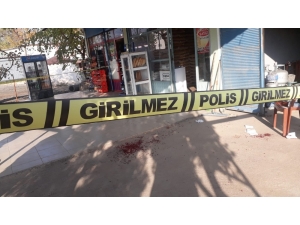 Kurusıkı Tabanca Ve Sobalı 4 Kişi Market Sahibini Darp Etti