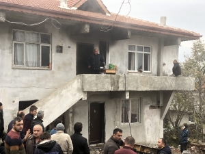 Sobadan Çıkan Yangın Ekiplerin Müdahalesiyle Söndürüldü