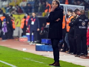 Süper Lig: Kasımpaşa: 1 - Beşiktaş: 1 (İlk Yarı)