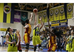 Kadınlar Basketbol Süper Ligi: Fenerbahçe: 69 - Galatasaray: 66