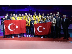 Simge, Kim, Zehra Ve Haak, Dünya Kulüpler Şampiyonası Rüya Takımı’nda