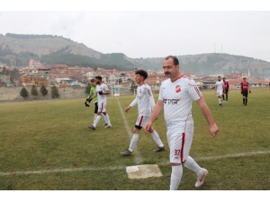 Başkan Kavaklıgil, İlk Maçına Çıktı