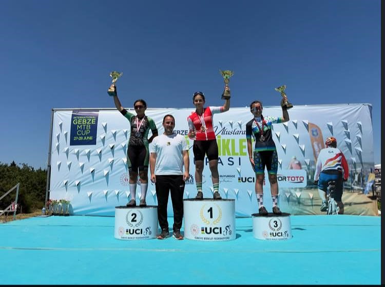 akhisarli-pedallar-kocaeli-de-6-madalya-ve-2-sampiyonluk-kazandi