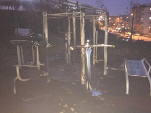 Şehir Magandaları Çocuk Parkını Yaktı