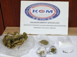 Polisten Edremit Ve Bandırma’da Uyuşturucu Operasyonu