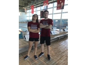 Paletli Yüzme Branşında Ege’ye Madalya