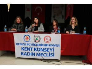 Denizli Kadın Meclisi Gençlere Başarının Sırrını Anlattı