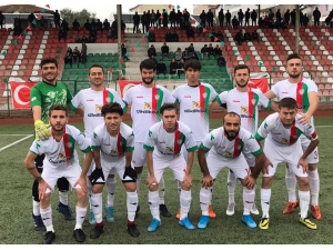 Lider İlk Yarı Zorlansa Da İkinci Yarı Attığı Gollerle Kazandı