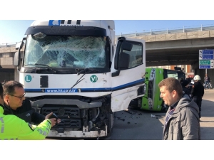Kocaeli’de Otobüsle Tanker Çarpıştı: 20’ye Yakın Yaralı