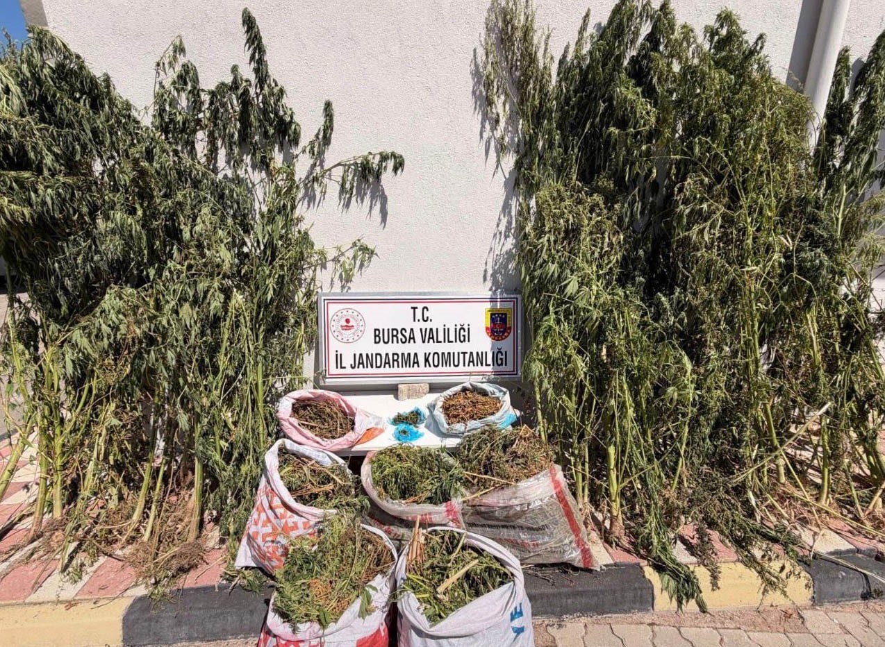 bursa-da-uyusturucu-operasyonu-22-kilo-675-gram-esrar-ele-gecirildi