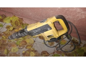 Köpek Ve Kombi Dahi Çalan Hırsızlar Polisten Kaçamadı