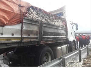 Soğan Yüklü Tırda Yangın