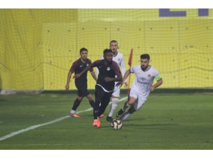 Tff 1. Lig: Menemenspor: 1 - Keçireöngücü: 1