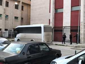 Demirtaş Yeniden Hastaneye Kaldırıldı