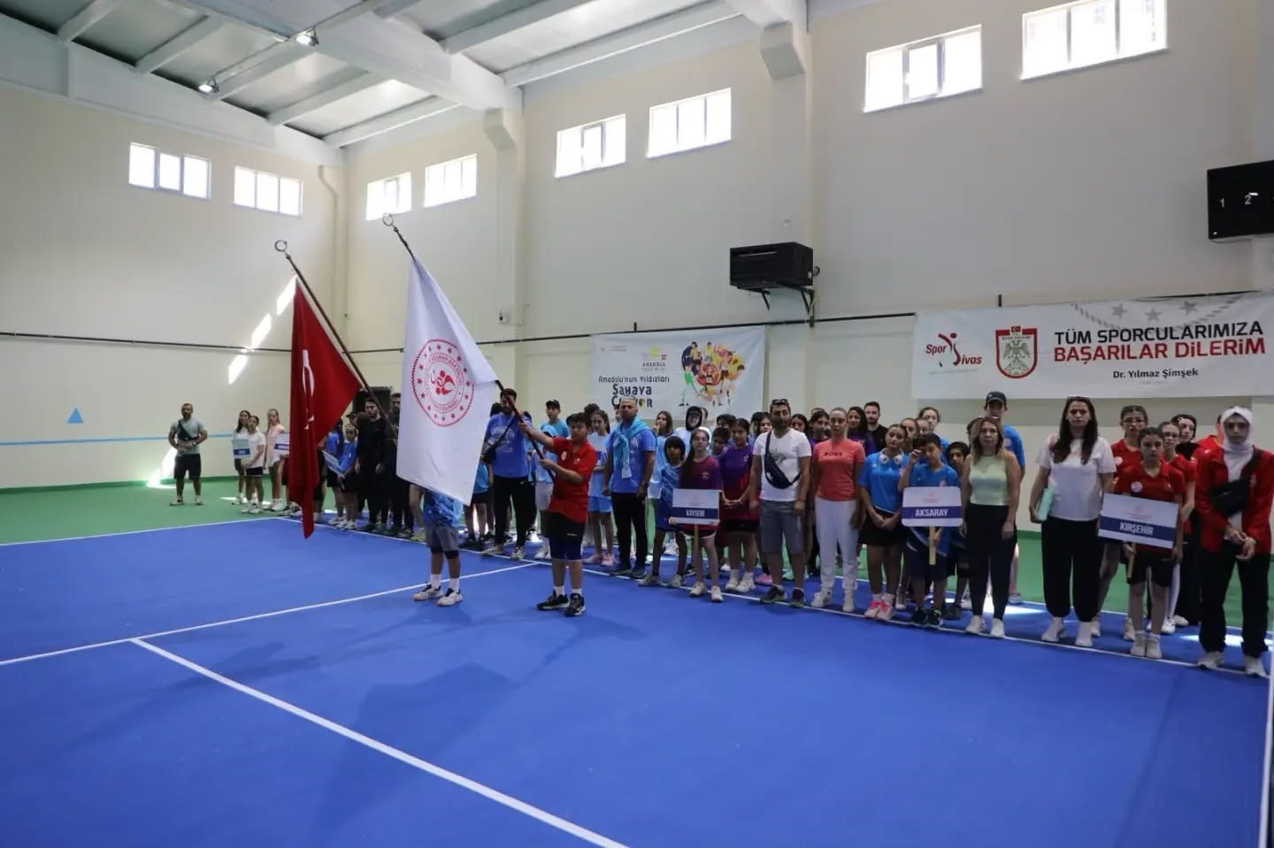 analig-tenis-musabakalarinin-acilis-seremonisi-yapildi