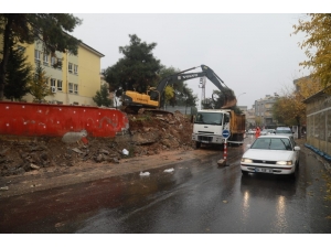 Açıksu Caddesi Yeniden Düzenleniyor