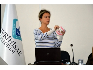 Sivrihisar’da Sağlık Konulu Konferans Verildi